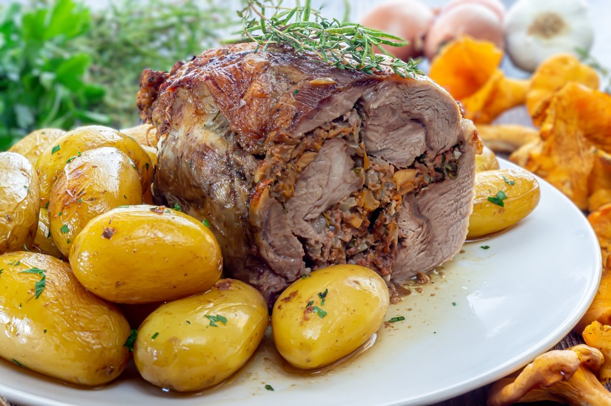 PIERNA DE CORDERO SIN HUESO, BONLESS LEG OF LAMB