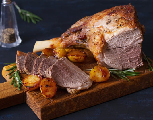 PIERNA DE CORDER CON HUESO,LEG OF LAMB